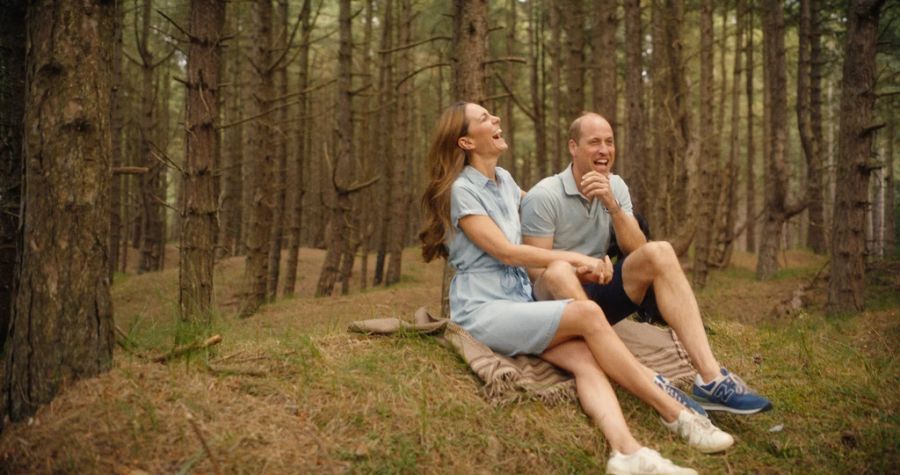 Im Video zeigte sich Kate mit ihrer Familie im Wald.