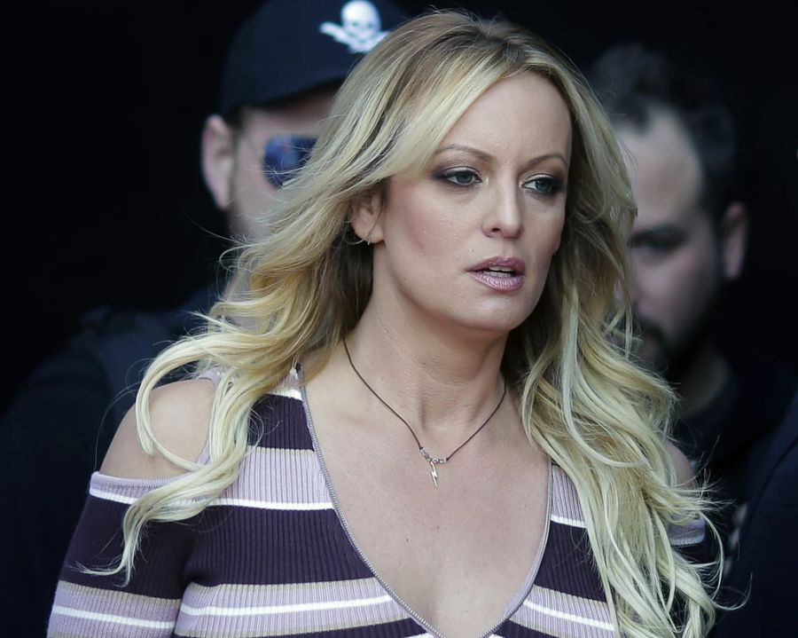 Die Porno-Darstellerin Stormy Daniels soll Schweigegeldzahlungen von Donald Trump erhalten haben.