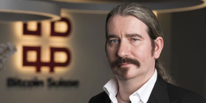 Zug - Steigt Krypto-König Nikolajsen in Lokalpolitik ein?