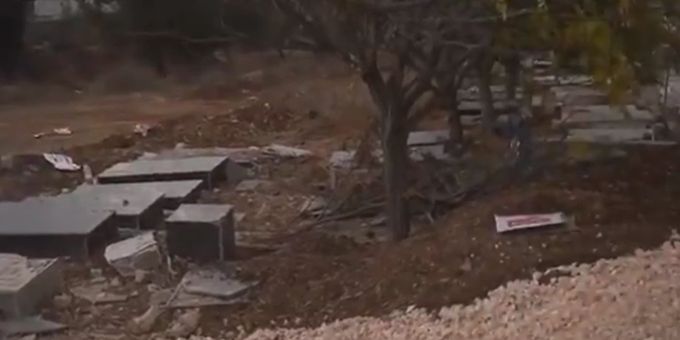 Südlibanon - Israel: Hisbollah-Tunnel mit Waffen unter Friedhof
