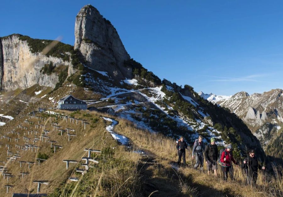 Wanderer im Schweizer Alpstein