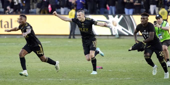 Der Jubel beim Team aus Los Angeles kennt nach dem Sieg keine Grenzen mehr. MLS