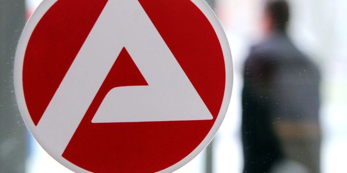 Das Bürgergeld soll nach dem Willen der Ampel-Koalition die bisherige Grundsicherung Hartz IV ablösen. Das Bürgergeld soll nach dem Willen der Ampel-Koalition die bisherige Grundsicherung Hartz IV ablösen.