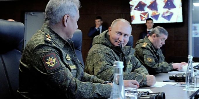 Neues Gesetz - Putin darf jetzt auch Schwerverbrecher rekrutieren