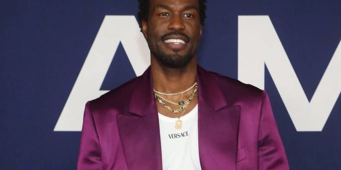 Yahya Abdul-Mateen II kennt sich mit Produktionen rund um Superhelden und Bösewichte aus. Yahya Abdul-Mateen II kennt sich mit Produktionen rund um Superhelden und Bösewichte aus.