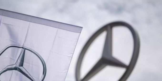 Der Autobauer Daimler konnte seinen Gewinn im dritten Quartal steigern. Foto: Sebastian Gollnow/dpa Der Autobauer Daimler konnte seinen Gewinn im dritten Quartal steigern. Foto: Sebastian Gollnow/dpa