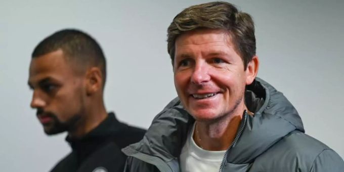 Will mit der Eintracht gegen Olympiakos Piräus Wiedergutmachung betreiben: Trainer Oliver Glasner. Foto: Arne Dedert/dpa Will mit der Eintracht gegen Olympiakos Piräus Wiedergutmachung betreiben: Trainer Oliver Glasner. Foto: Arne Dedert/dpa