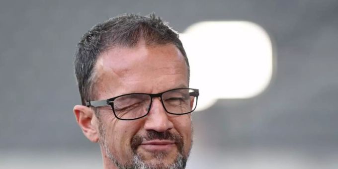 Freut sich auf das Hertha-Gastspiel in Frankfurt: Fredi Bobic. Foto: Soeren Stache/dpa-Zentralbild/dpa Freut sich auf das Hertha-Gastspiel in Frankfurt: Fredi Bobic. Foto: Soeren Stache/dpa-Zentralbild/dpa