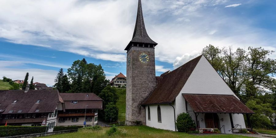 Die evangelisch reformierte Kirche von Neuenegg.