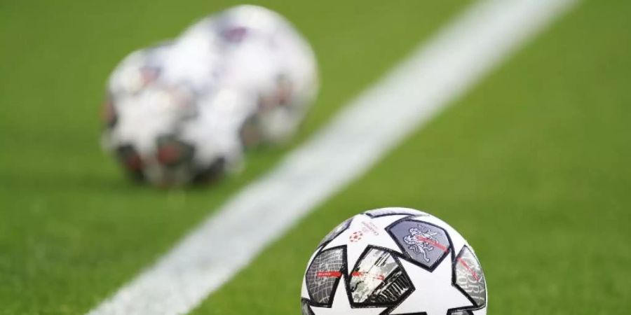 In der Champions League der Männer stehen unter der Woche die letzten Gruppenspiele an. Foto: Jon Super/AP/dpa