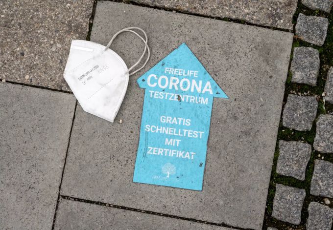 Auch in Deutschland stehen viele Bereiche des öffentlichen Lebens nur Getesteten, Geimpften oder Genesenen offen. Corona