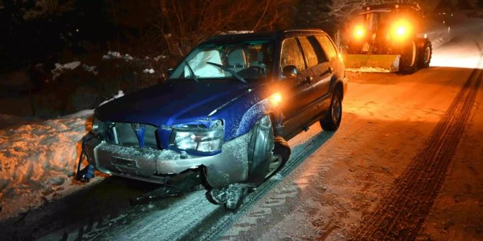 Am Auto entstand ein Sachschaden von rund 15'000 Franken. Am Auto entstand ein Sachschaden von rund 15'000 Franken.