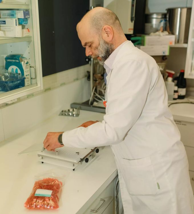 Die Apotheke Dr. Portmann beschäftigt heute 60 Angestellte. Apotheke Dr. Portmann Interlaken