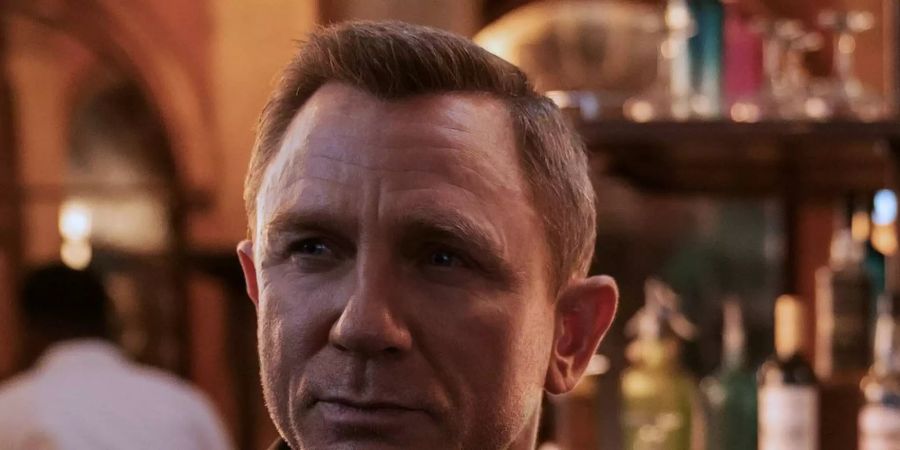 Daniel Craig