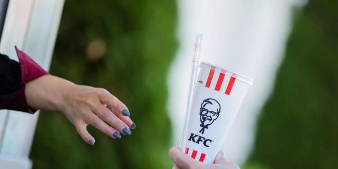 Dank Corona - Renaissance der Drive-in-Schalter rettet KFC und Co.