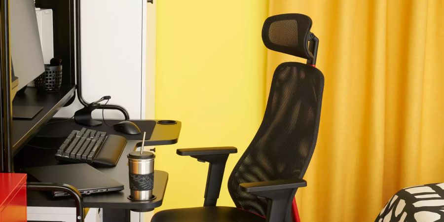 Ikea Asus ROG Möbel