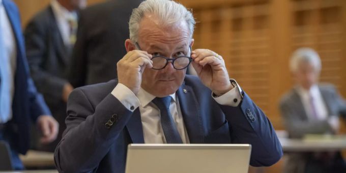 Der Nidwaldner Regierungsrat Joe Christen während einer Nidwaldner Landratssitzung. nidwalden landrat Joe Christen