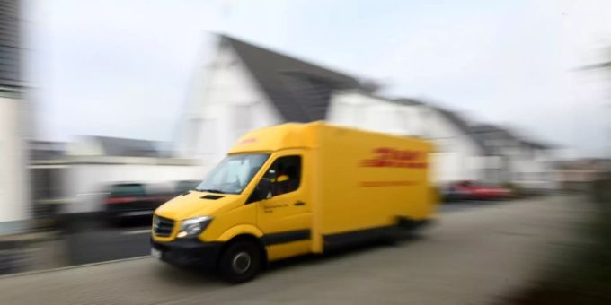 DHL-Lieferwagen DHL-Lieferwagen