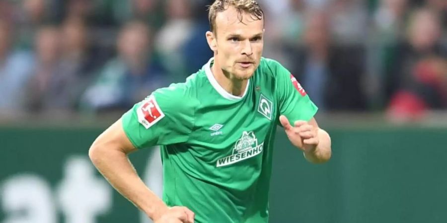 Christian Gross verlängerte seinen Vertrag bei Werder Bremen. Foto: Carmen Jaspersen/dpa