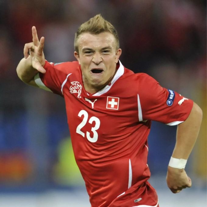 Xherdan Shaqiri feiert seinen Hattrick gegen Bulgarien. Schweizer Nati