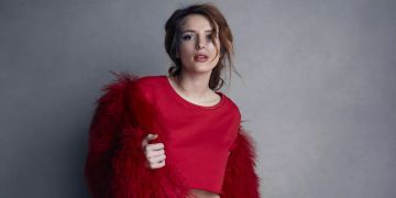 Books-Bella Thorne