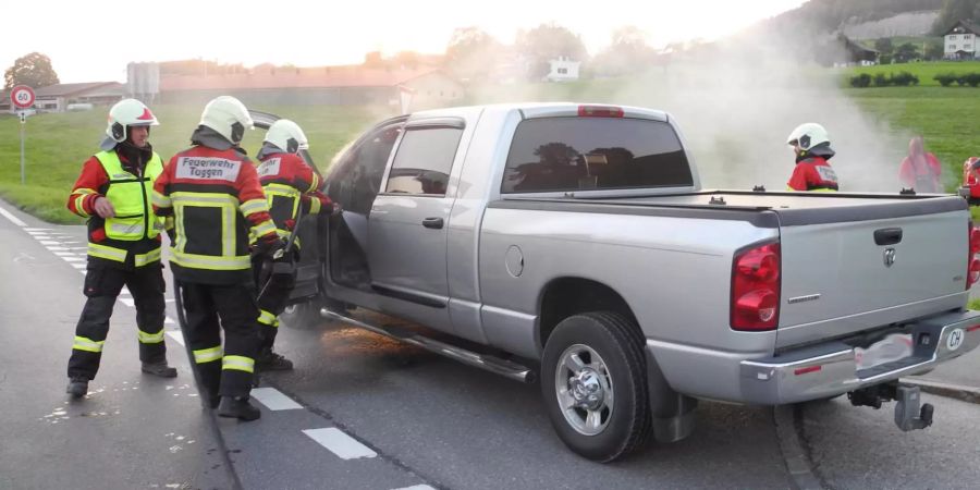 Fahrzeug in Brand geraten.