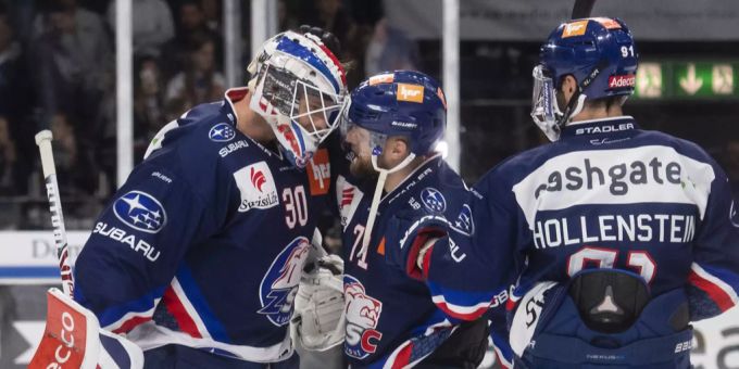 Die ZSC Lions demontieren Lausanne. Im Mitteldrittel erzielten die Zürcher gleich vier Tore. ZSC Lions Lausanne