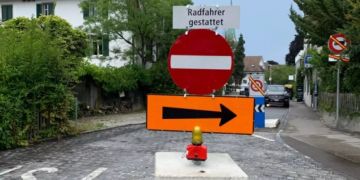 Sperrung der Strassen wegen des Chilbimärts.