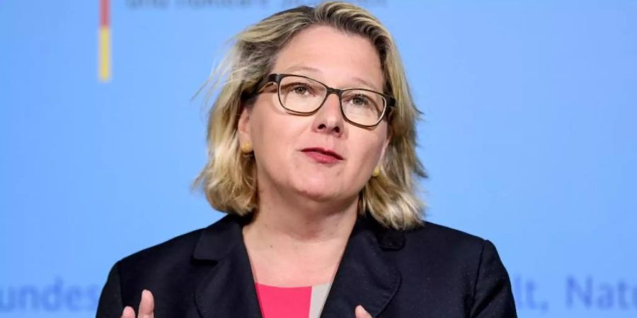 Nimmt ein Verbot von Plastiktüten in Angriff: Bundesumweltministerin Svenja Schulze. Foto: Britta Pedersen