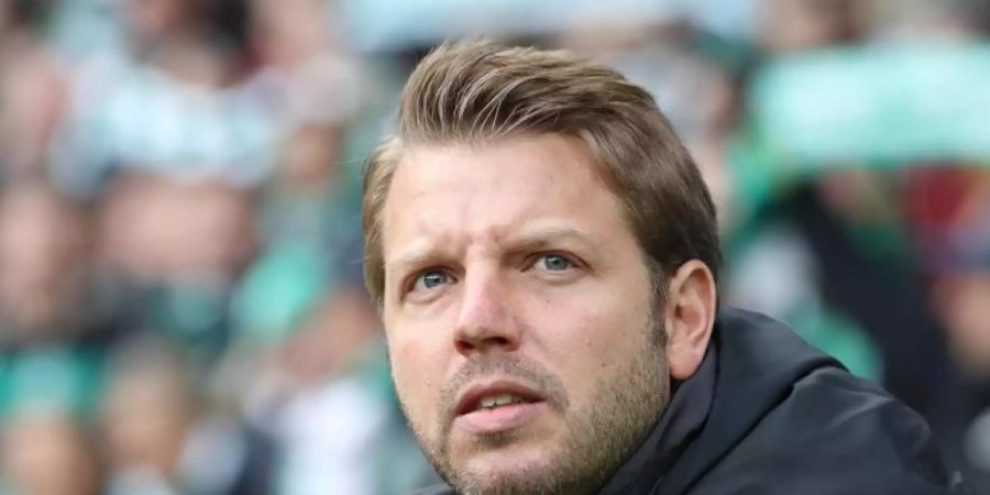 Nach den Ausfällen von Veljkovic und Langkamp sucht Florian Kohfeldt noch Verstärkung für die Defensive. Foto: Friso Gentsch