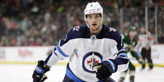 Der Zuger NHL-Verteidiger Luca Sbisa im Winnipeg Jets Trikot. Luca Sbisa