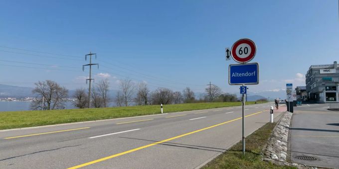 Die Einfahrt nach Altendorf. Die Einfahrt nach Altendorf.