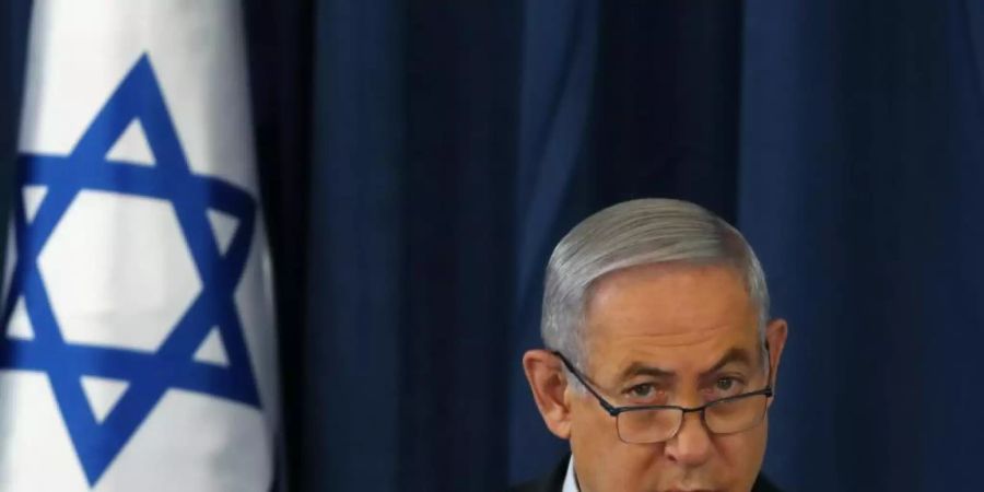 Israels Ministerpräsident Benjamin Netanjahu steht für sein Krisenmanagement zunehmend in der Kritik. Foto: Ronen Zvulun/Pool Reuters/AP/dpa