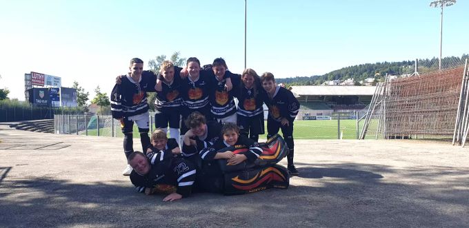 Vom Juniorenteam werden regelmässig Spieler in die erste Mannschaft aufgenommen. SHC Phoenix Hägendorf