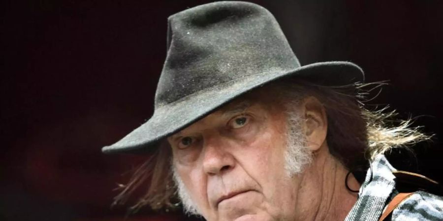 Neil Young reist in die 70er Jahre zurück. Foto: Nils Meilvang/EPA/dpa