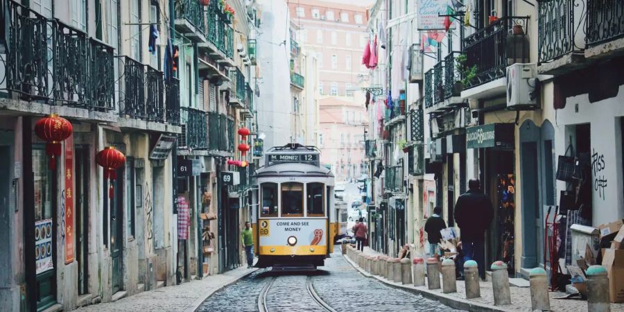 Tram in Lissabon