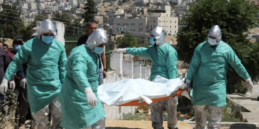 Gantz will israelische Annexionspläne wegen Corona-Krise verschieben