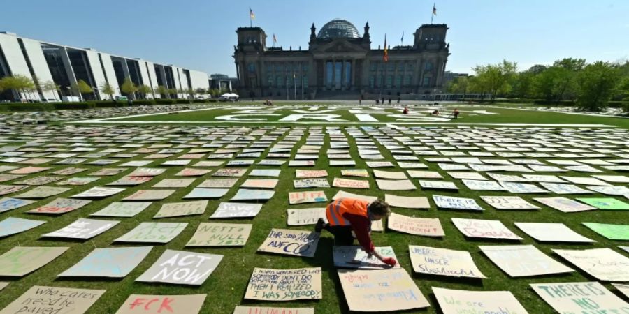 Fridays-for-Future-Protest am Reichstag im April