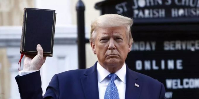 80 Prozent der Deutschen sehen US-Präsident Donald Trump als Spalter. Foto: Patrick Semansky/AP/dpa 80 Prozent der Deutschen sehen US-Präsident Donald Trump als Spalter. Foto: Patrick Semansky/AP/dpa