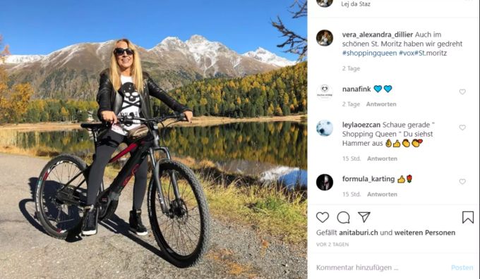 Jetsetterin Vera Dillier in ihrem geliebten St. Moritz. Dort besitzt sie eine super schicke Penthouse Wohnung. Vera Dillier