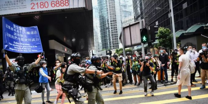 Polizei im Hongkonger Stadtzentrum Polizei im Hongkonger Stadtzentrum