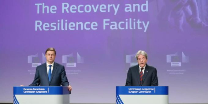 EU-Kommissare Dombrovskis und Gentiloni EU-Kommissare Dombrovskis und Gentiloni
