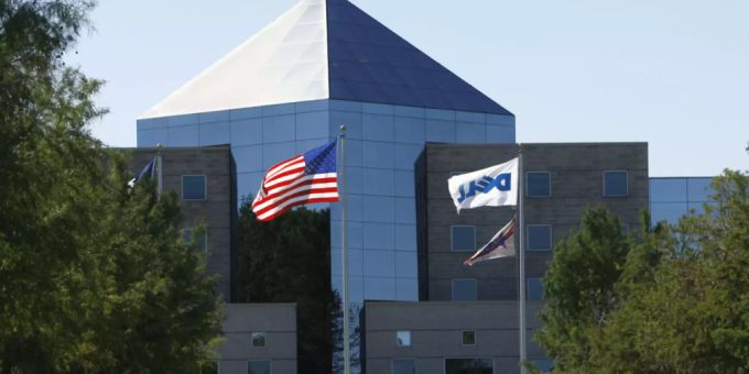 Round Rock (Texas) - Heimarbeit treibt Umsatz von Computerkonzern Dell in die Höhe