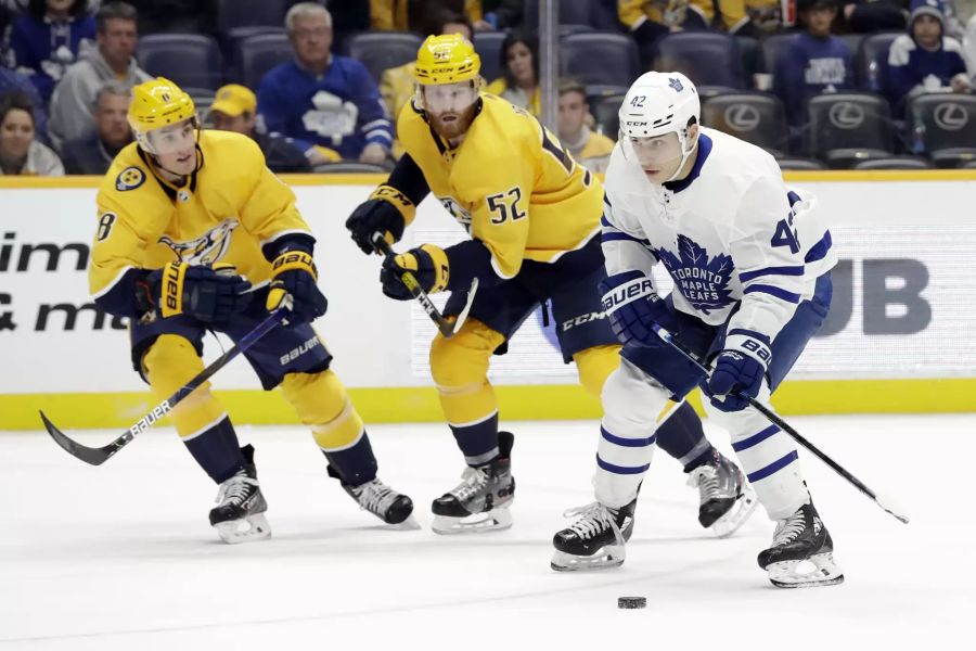 Maple Leafs Predators NHL