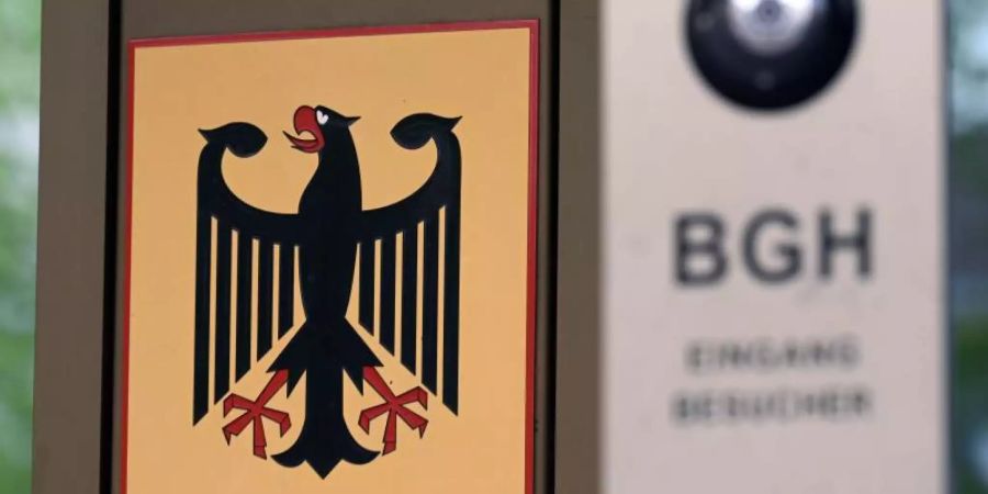 Der Bundesgerichtshof prüft, wie lange ein Immobilienmakler einen Kunden an sich binden darf. Foto: Uli Deck/dpa