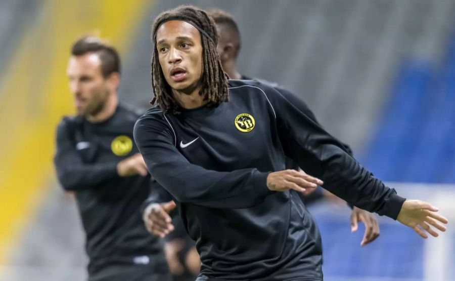 2016 kehrt er zuerst leihweise, später dann als Festverpflichtung, in die Schweiz zurück. Bei den BSC Young Boys will Mbabu seine Karriere neu lancieren.