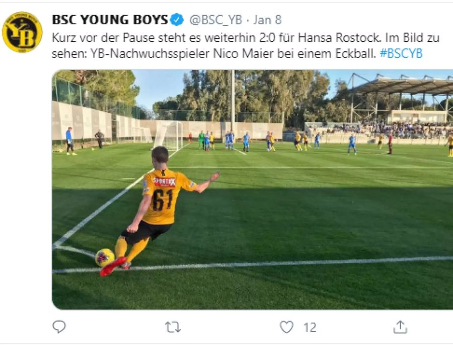 Nico Maier (YB) beim Eckball im Testspiel gegen Hansa Rostock.