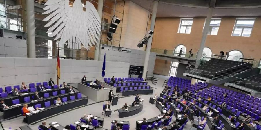 Corona-Krise: Der Bundestag hat eine milliardenschwere Entlastung der Kommunen beschlossen. Foto: Michael Kappeler/dpa