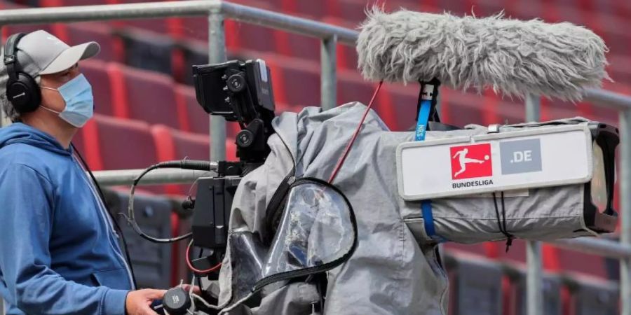 In der Kritik: Die Vergabe der TV-Rechte durch die DFL. Foto: Rolf Vennenbernd/dpa