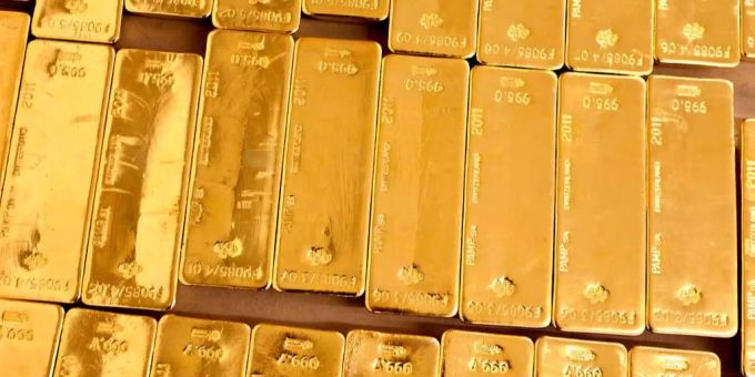 Der Goldpreis steigt auch über der Marke 2000 weiter rasant an. goldpreis
